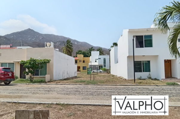 Terro Residencial La Joya